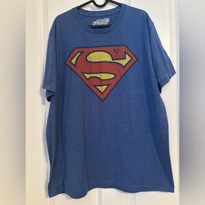Old Navy - Men’s Blue Superman Logo T-Shirt. Size XL. Cotton